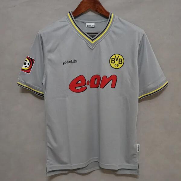 Retro Borussia Dortmund Away Football Jersey 2002 (Men’s/Short Sleeve)